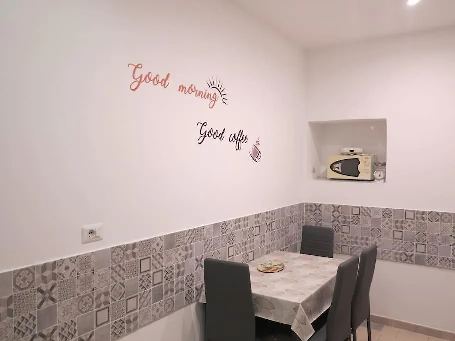 La Casetta Di Yo Naples Apartment